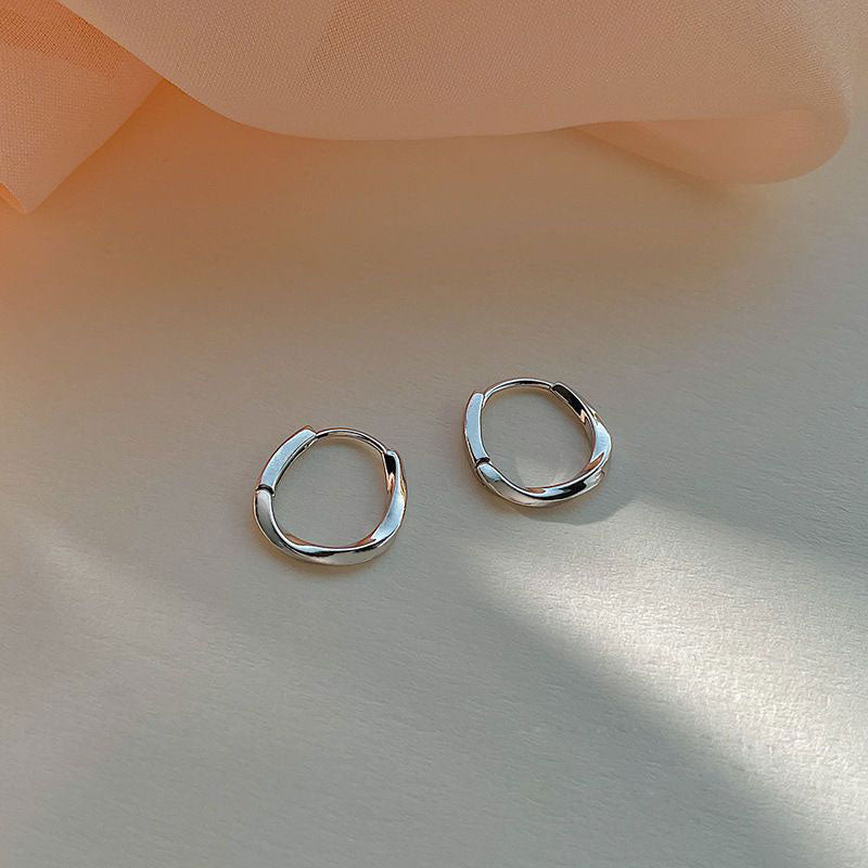 2026 Korean New Simple Temperament Circle Pearl Earrings Fashion Small Versatile Earrings  Jewelry